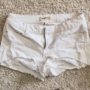 WHITE CROCHET SHORTS 7